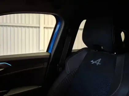 Photo 52 Renault Rafale  E-Tech full hybrid 200