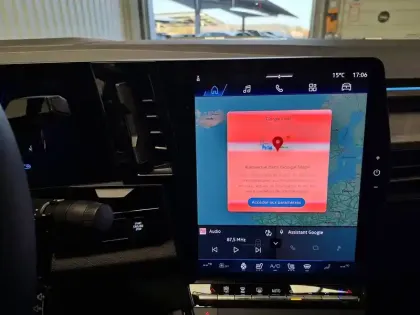 Photo 42 Renault Rafale  E-Tech full hybrid 200