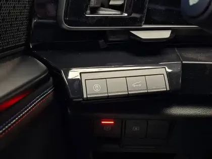 Photo 32 Renault Rafale  E-Tech full hybrid 200