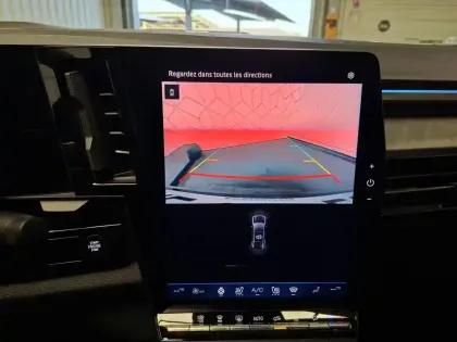 Photo 51 Renault Rafale  E-Tech full hybrid 200