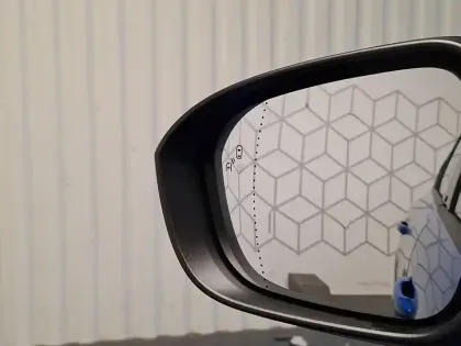 Photo 31 Renault Rafale  E-Tech full hybrid 200