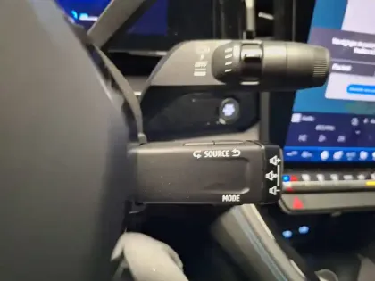 Photo 40 Renault Rafale  E-Tech full hybrid 200