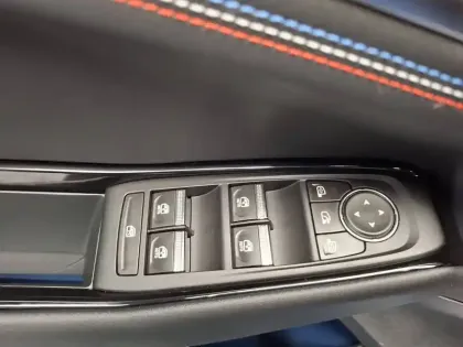 Photo 15 Renault Rafale  E-Tech full hybrid 200