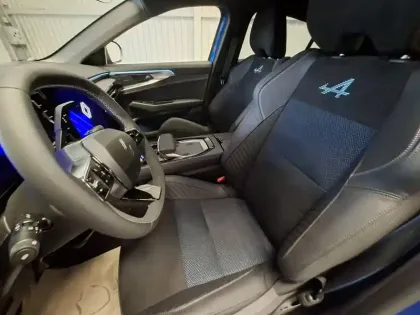 Photo 16 Renault Rafale  E-Tech full hybrid 200