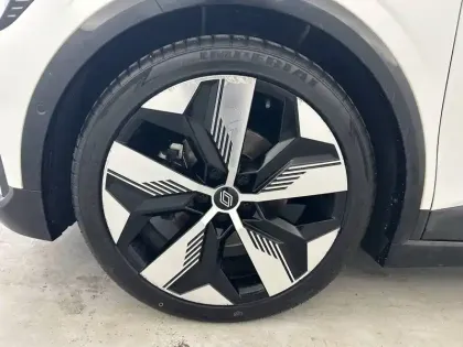 Photo 30 Renault Megane  E-Tech EV60 220 ch optimum charge