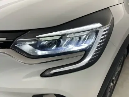 Photo 34 Renault Captur  TCe 140 EDC - 21