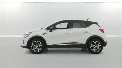 Photo 15 Renault Captur  TCe 140 EDC - 21