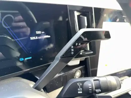 Photo 12 Renault Rafale  E-Tech full hybrid 200ch