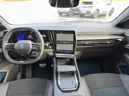 Photo 9 Renault Rafale  E-Tech full hybrid 200ch