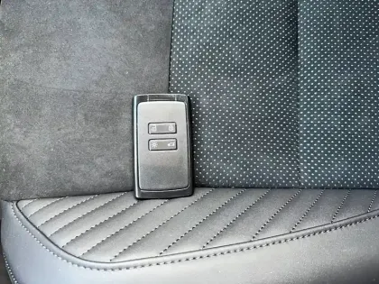 Photo 21 Renault Rafale  E-Tech full hybrid 200ch