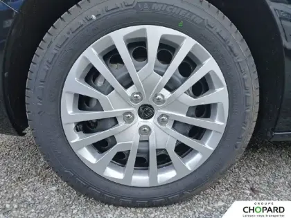 Photo 52 Peugeot Expert  FGN M BLUEHDI 145 S&S EAT8