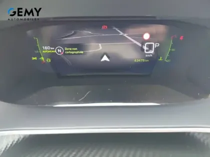 Photo 14 Peugeot 2008  PureTech 130 S&S EAT8