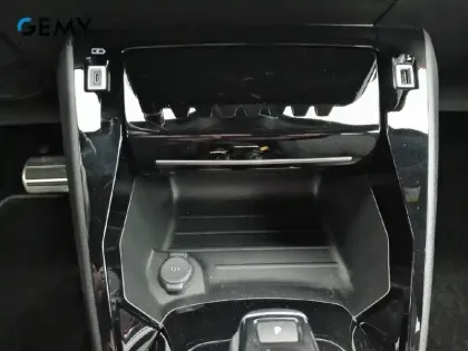 Photo 81 Peugeot 2008  PureTech 130 S&S EAT8