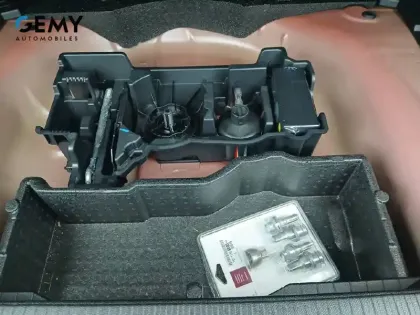 Photo 82 Peugeot 2008  PureTech 130 S&S EAT8