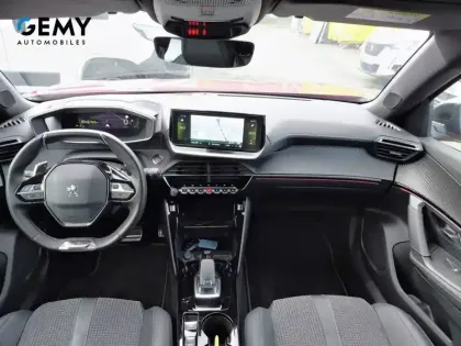 Photo 7 Peugeot 2008  PureTech 130 S&S EAT8