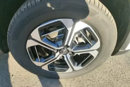 Photo 13 Citroën C3 Aircross  Hybride 145 e-DCS6