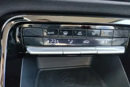 Photo 20 Citroën C3 Aircross  Hybride 145 e-DCS6