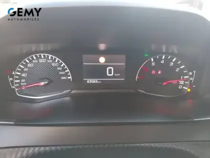 Photo 16 Peugeot 208  BlueHDi 100 S&S BVM6