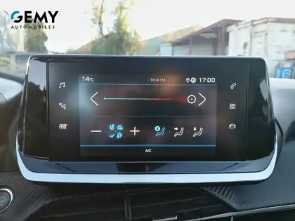 Photo 32 Peugeot 208  BlueHDi 100 S&S BVM6