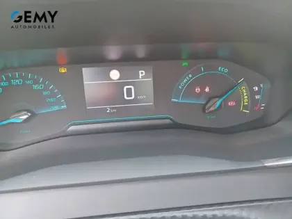 Photo 28 Peugeot 208  Hybrid 110 e-DCS6