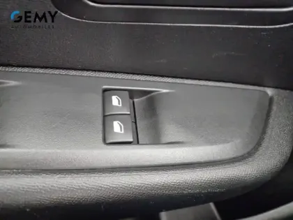 Photo 6 Peugeot 208  PureTech 75 S&S BVM5