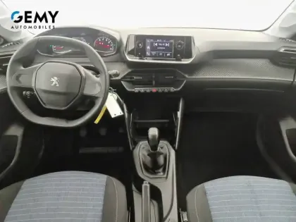 Photo 16 Peugeot 208  PureTech 75 S&S BVM5