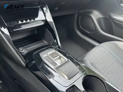 Photo 17 Peugeot 208  Electrique 50 kWh 136ch