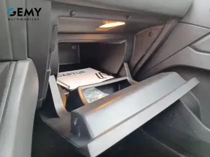 Photo 20 Renault Captur  E-Tech full hybrid 145 ch