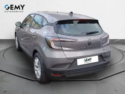 Photo 6 Renault Captur  E-Tech full hybrid 145 ch