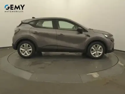 Photo 25 Renault Captur  E-Tech full hybrid 145 ch