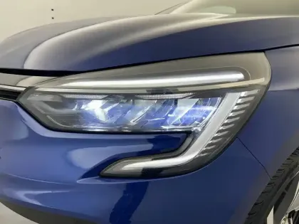 Photo 20 Renault Clio  E-Tech hybride 145