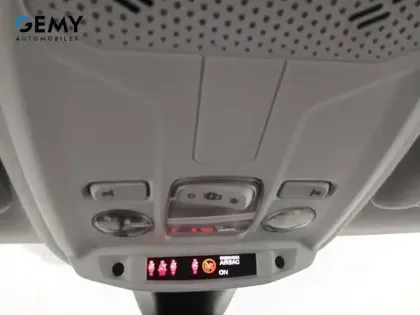 Photo 15 Peugeot 208  BlueHDi 100 S&S BVM6