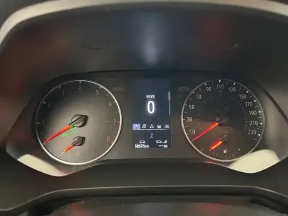 Photo 25 Renault Captur  TCe 90 - 21