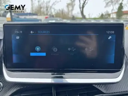 Photo 19 Peugeot 2008  PureTech 130 S&S EAT8