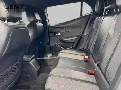 Photo 9 Peugeot 2008  PureTech 130 S&S EAT8