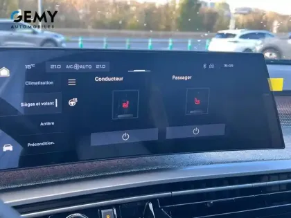 Photo 50 Peugeot 5008  Electrique 210 ch 73 kWh