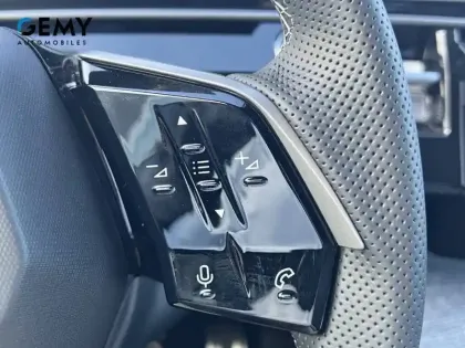 Photo 67 Peugeot 5008  Electrique 210 ch 73 kWh