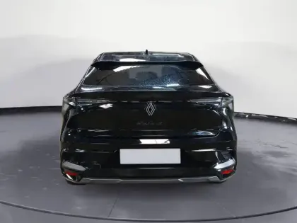 Photo 3 Renault Rafale  E-Tech full hybrid 200