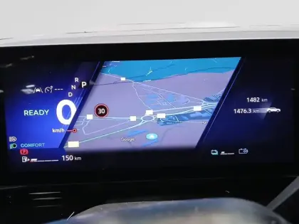 Photo 12 Renault Rafale  E-Tech full hybrid 200