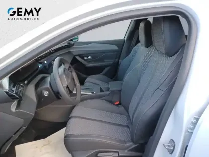 Photo 8 Peugeot 308  Plug-in Hybrid 195 ch e-DCS7