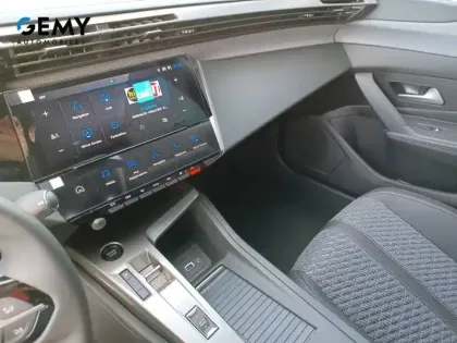 Photo 12 Peugeot 308  Plug-in Hybrid 195 ch e-DCS7