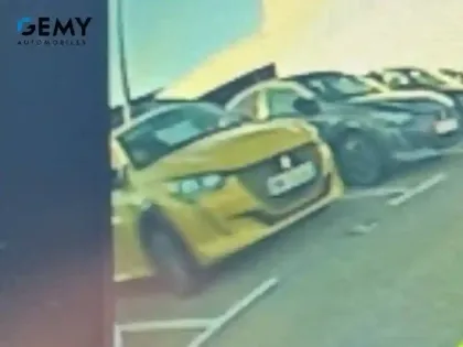 Photo 19 Renault Clio  Blue dCi 115