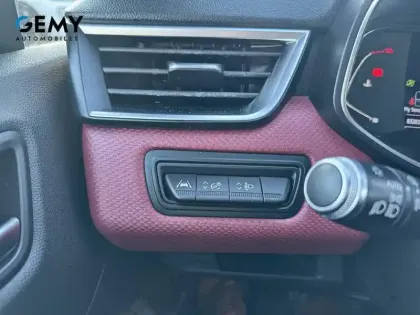 Photo 13 Renault Clio  Blue dCi 115