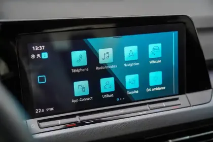 Photo 26 Volkswagen Golf  1.0 TSI OPF 110 BVM6