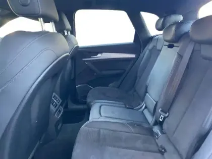 Photo 13 Audi Q5  55 TFSI e 367 S tronic 7 Quattro