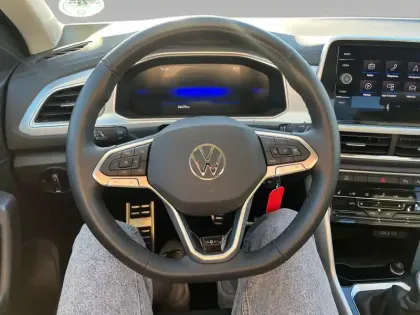 Photo 11 Volkswagen T-roc  1.0 TSI 116 Start/Stop BVM6