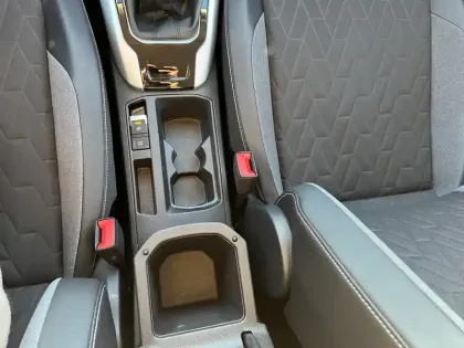 Photo 24 Volkswagen T-roc  1.0 TSI 116 Start/Stop BVM6