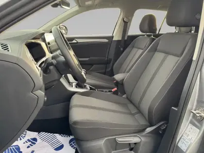 Photo 9 Volkswagen T-roc  1.0 TSI 116 Start/Stop BVM6