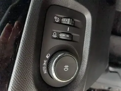 Photo 27 Opel Corsa  Electrique 136 ch & Batterie 50 kWh