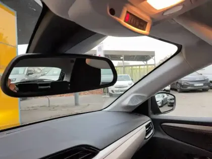 Photo 21 Opel Corsa  Electrique 136 ch & Batterie 50 kWh